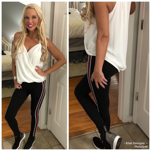 🛍ALMOST GONE! Side Stripe High Waisted Leggings - Picture 4 of 8